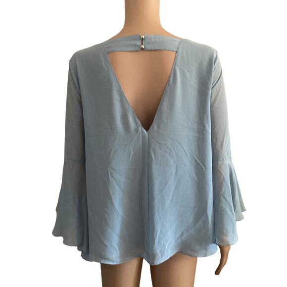 Jennifer Lopez Blouse Womens Small Light Blue Bell Sleeve Lightweight Flowy - Picture 2 of 12